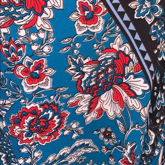 🎋NWT! NY&Co Mixed Print Faux Wrap Blouse - Picture 3 of 11